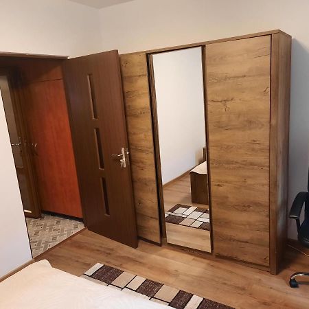 Appartamento Apartament Zona Centrala Hunedoara Esterno foto
